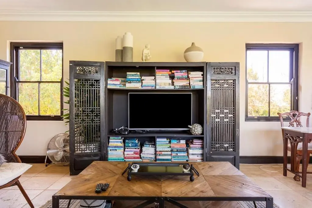 Alphen Drive Apartments Le Cap