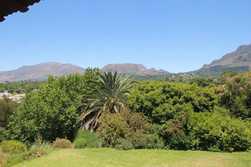 Alphen Drive Apartments Le Cap