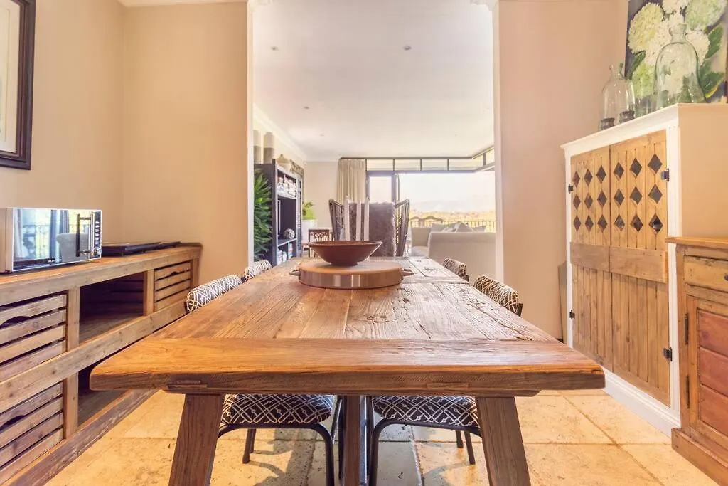 Alphen Drive Apartments Le Cap